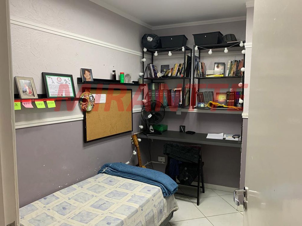 Sobrado de 180m² com 3 quartos em Vila Gustavo