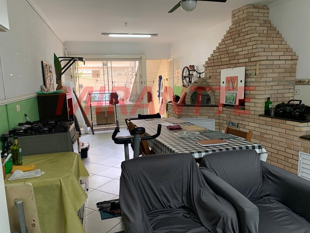 Sobrado de 180m² com 3 quartos em Vila Gustavo