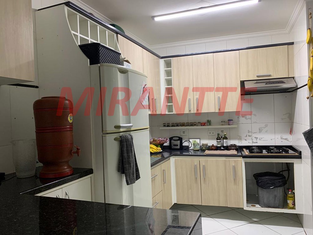 Sobrado de 180m² com 3 quartos em Vila Gustavo