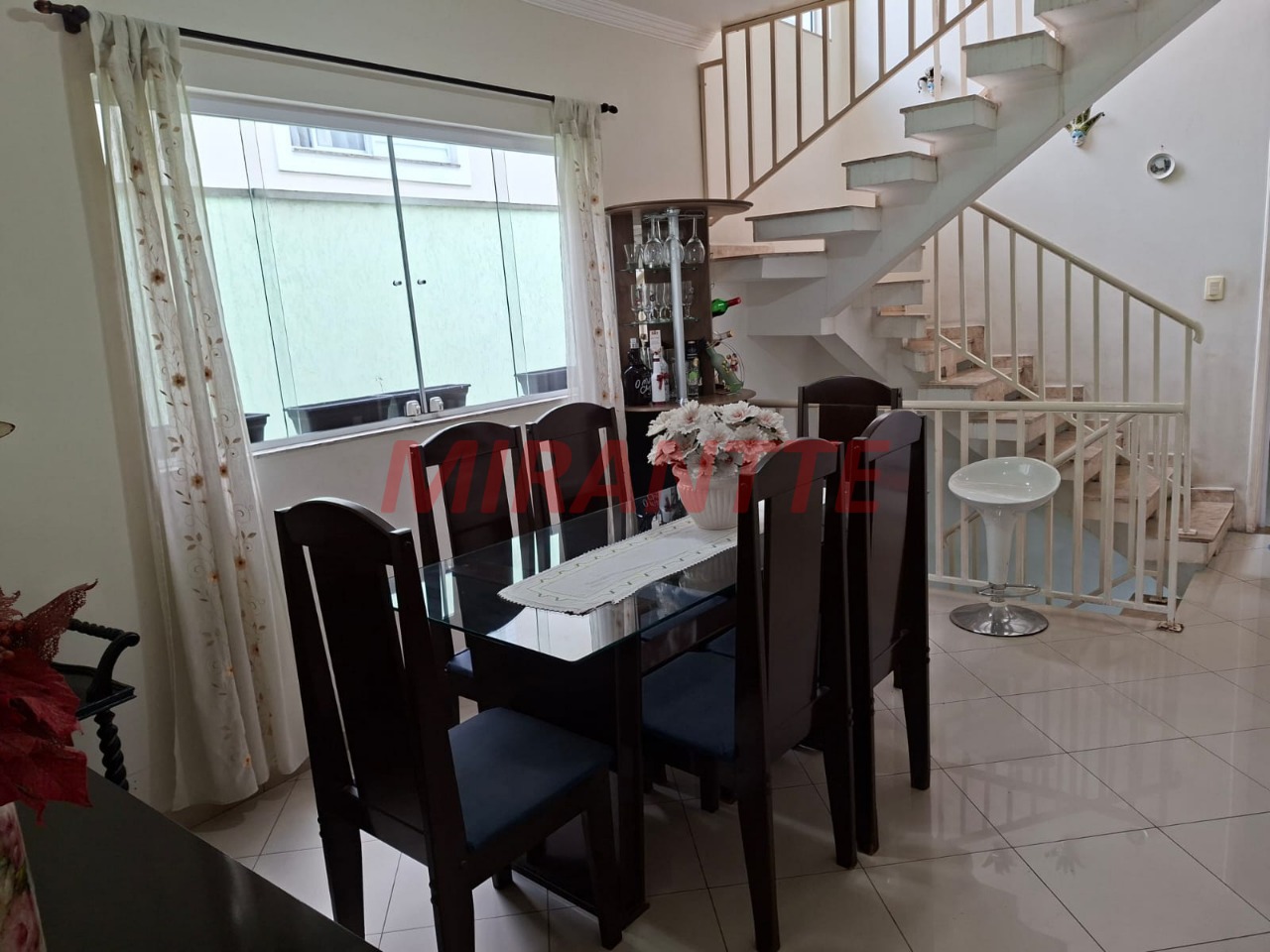 Sobrado de 188m² com 3 quartos em Vila Nova Mazzei