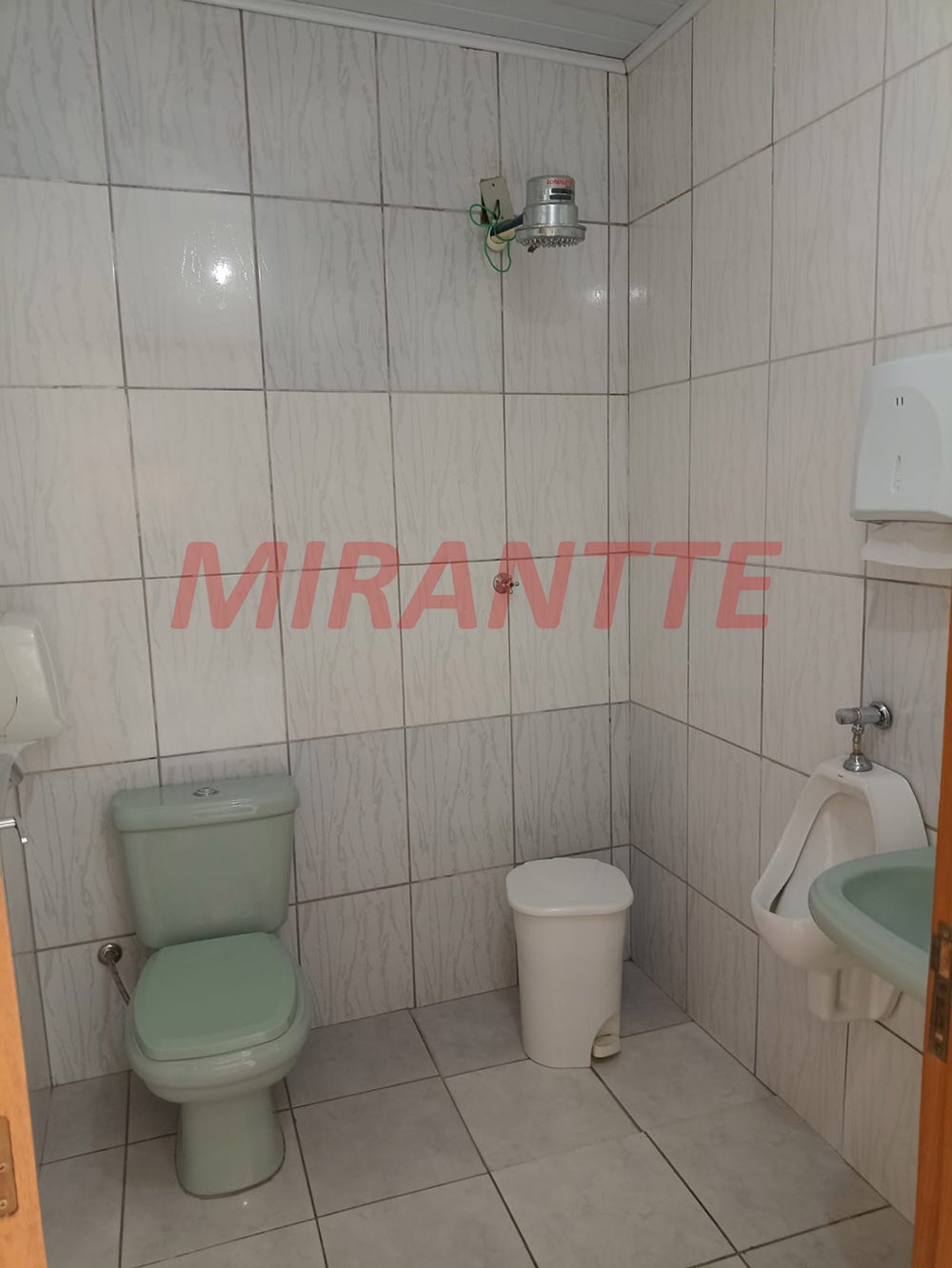 Comercial de 400m² em Imirim
