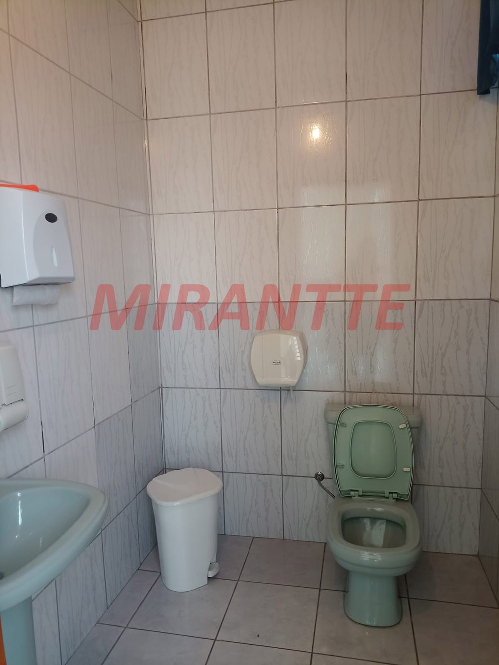 Comercial de 400m² em Imirim