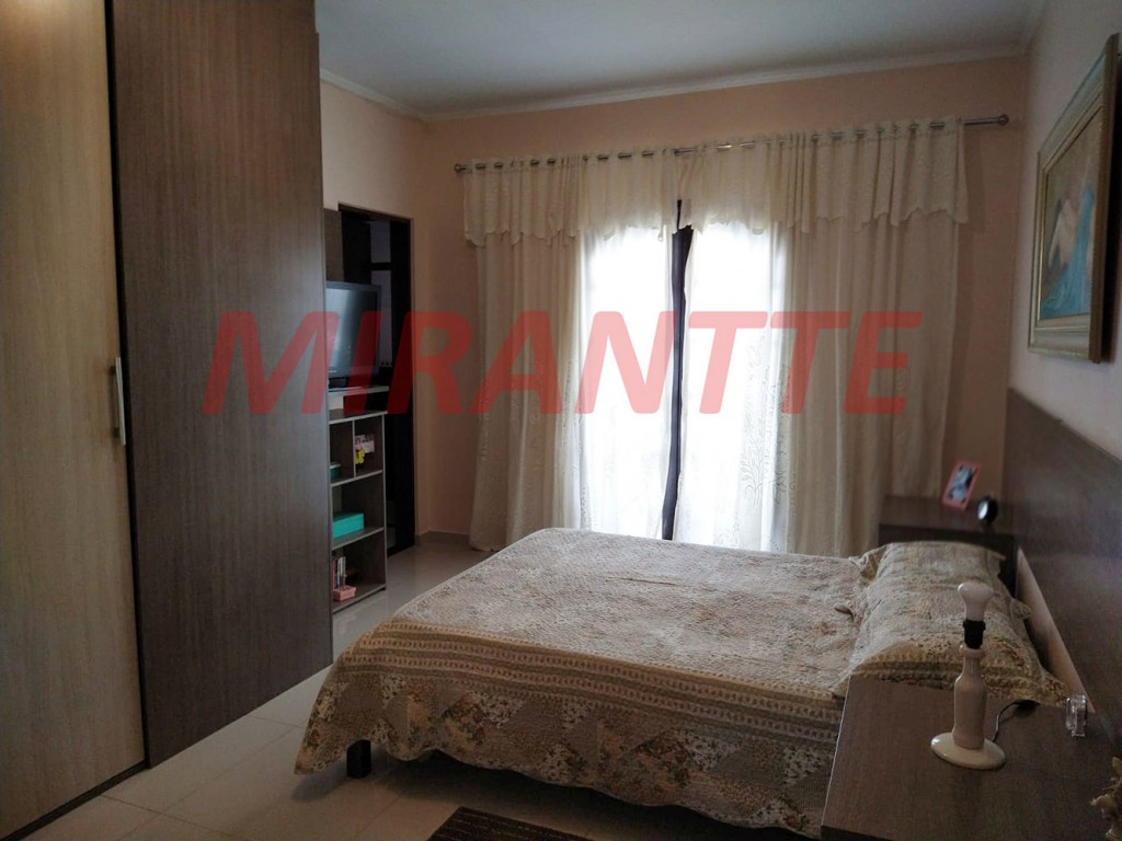 Sobrado de 231m² com 3 quartos em Jardim Gracinda