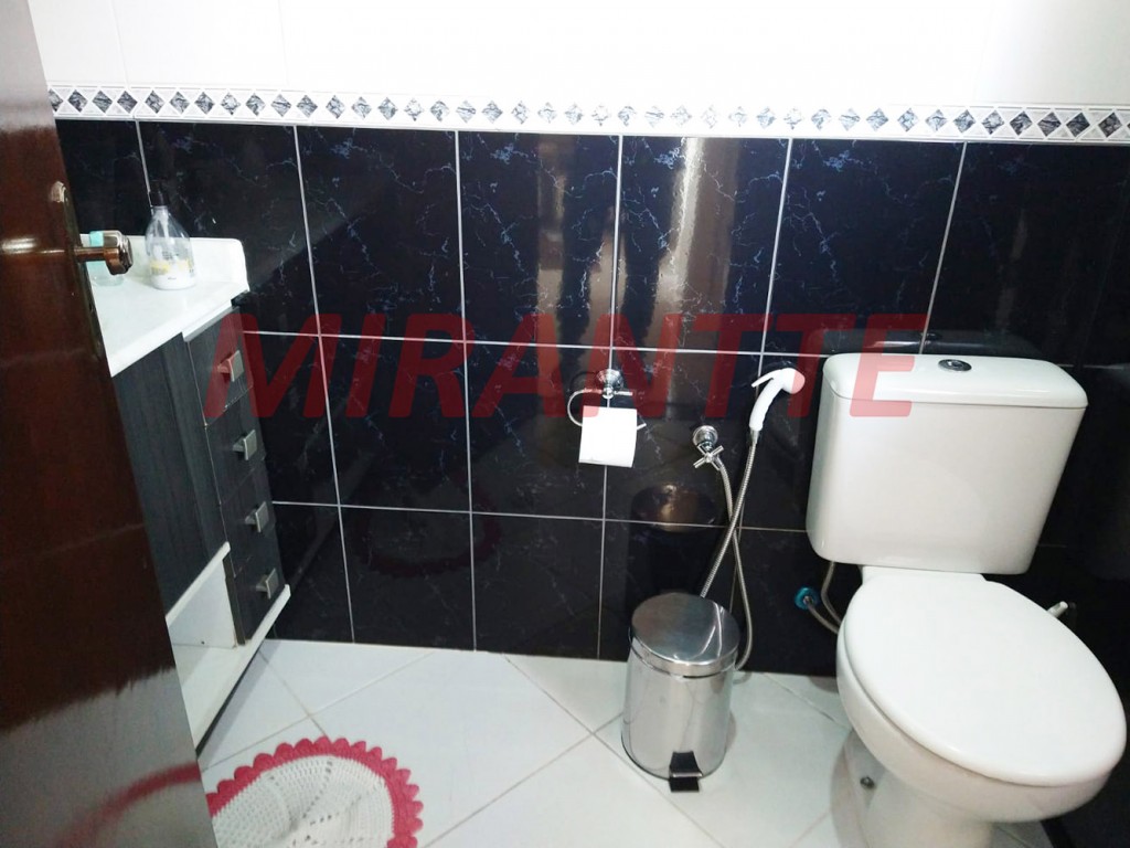 Sobrado de 231m² com 3 quartos em Jardim Gracinda