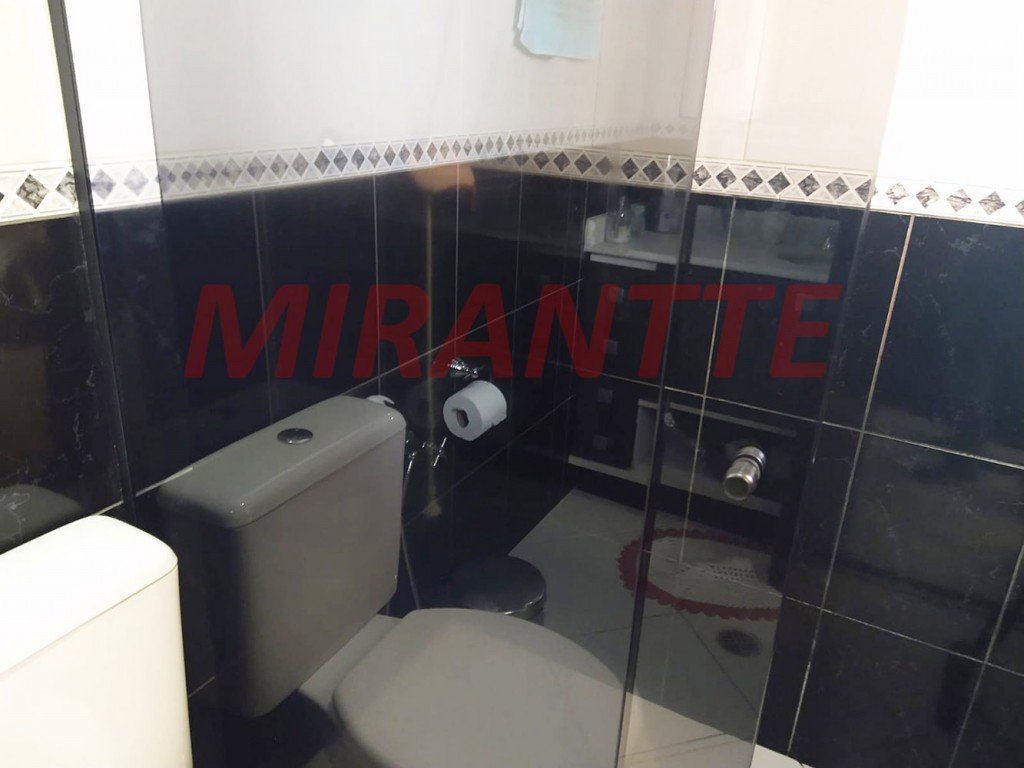 Sobrado de 231m² com 3 quartos em Jardim Gracinda