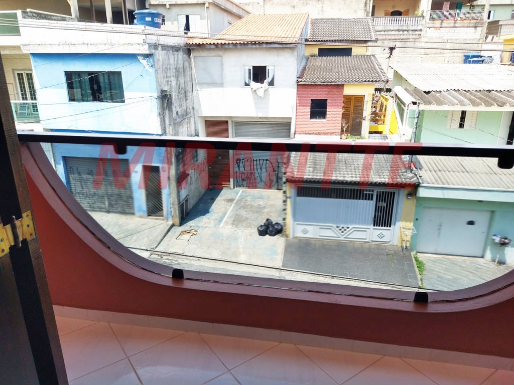 Sobrado de 231m² com 3 quartos em Jardim Gracinda