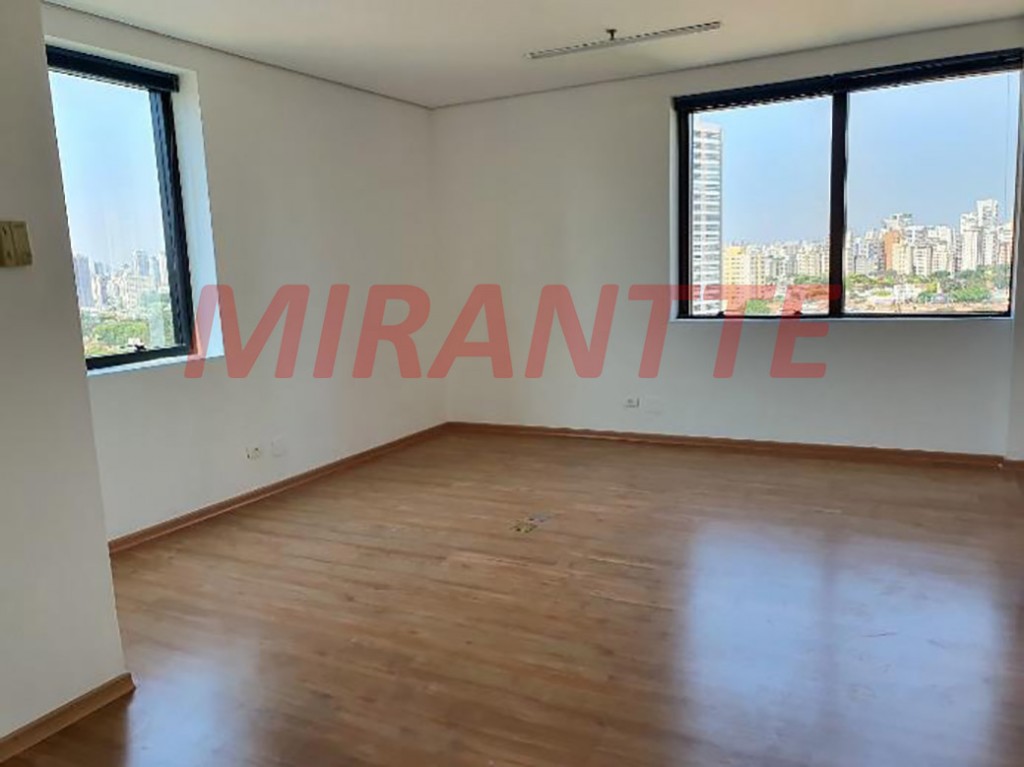 Conjunto comercial de 68m² em Cidade Monções