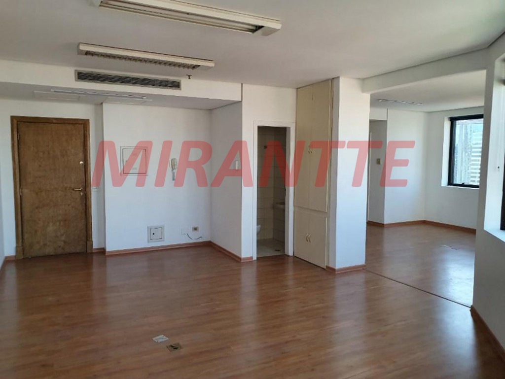 Conjunto comercial de 68m² em Cidade Monções