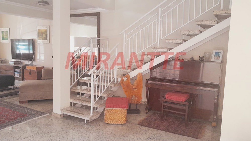 Casa terrea de 350m² com 4 quartos em Paraíso