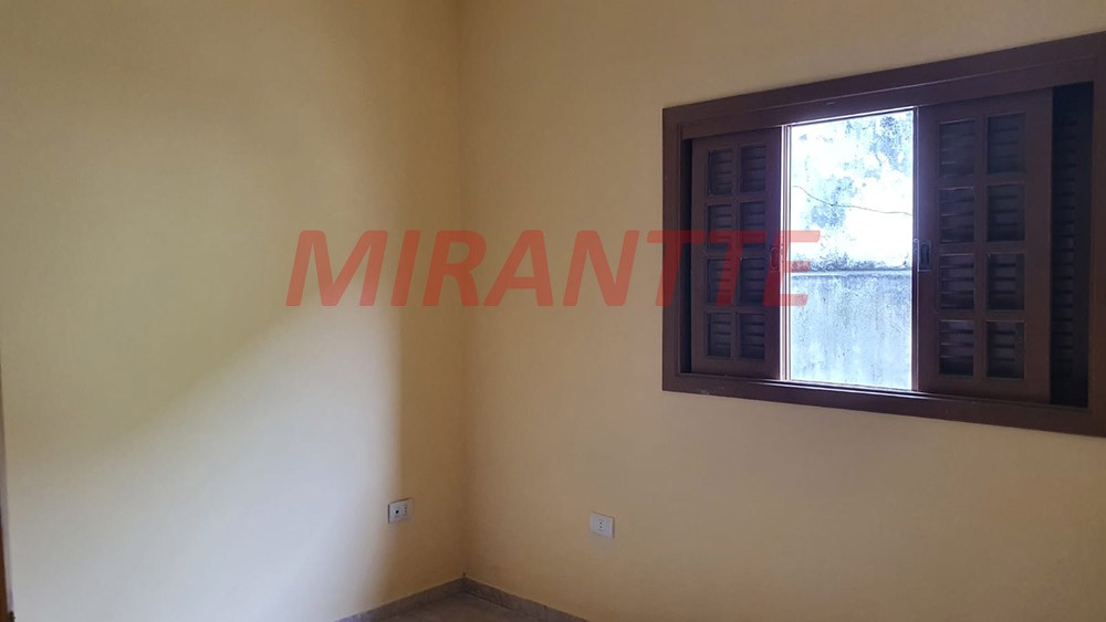 Casa terrea de 237m² com 5 quartos em Vila Nivi
