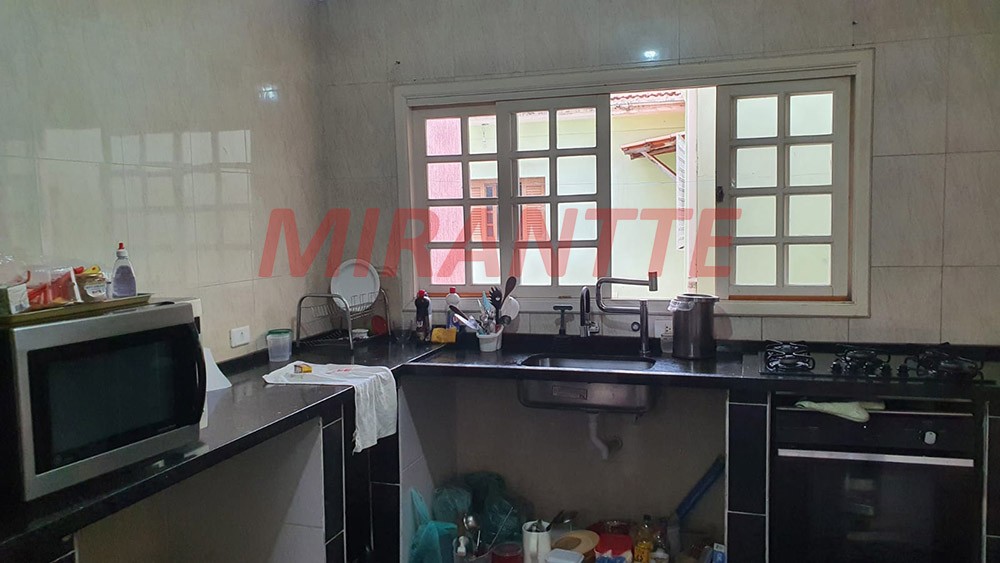 Casa terrea de 237m² com 5 quartos em Vila Nivi