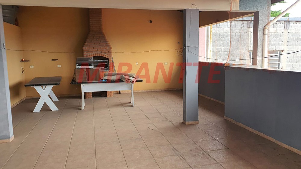 Casa terrea de 237m² com 5 quartos em Vila Nivi