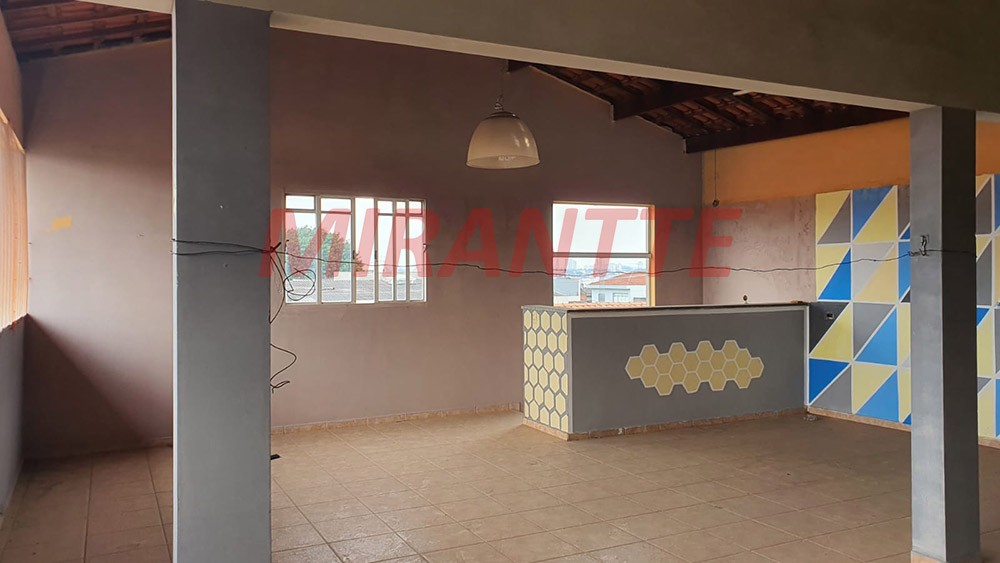 Casa terrea de 237m² com 5 quartos em Vila Nivi
