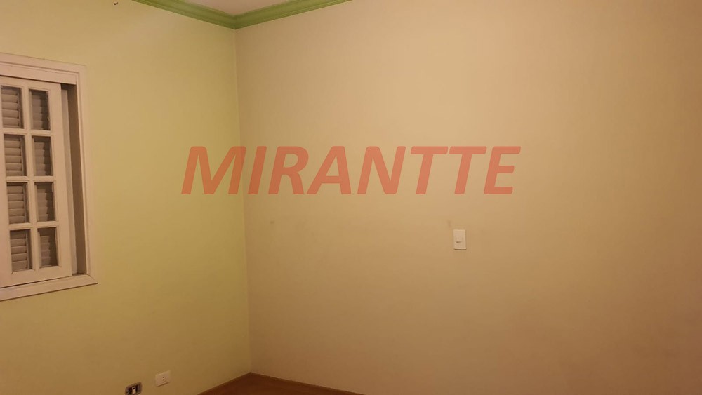 Casa terrea de 237m² com 5 quartos em Vila Nivi