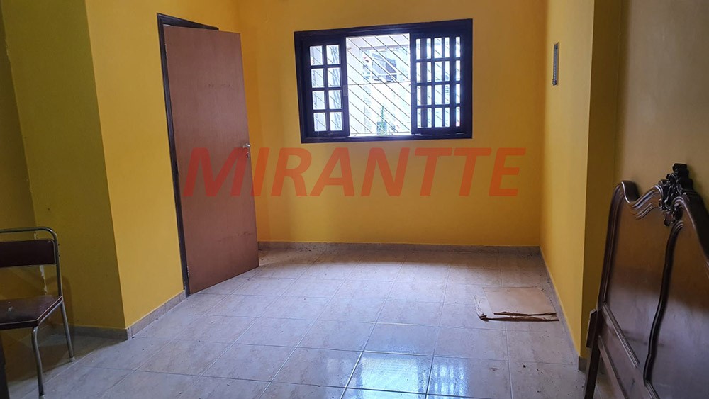 Casa terrea de 237m² com 5 quartos em Vila Nivi