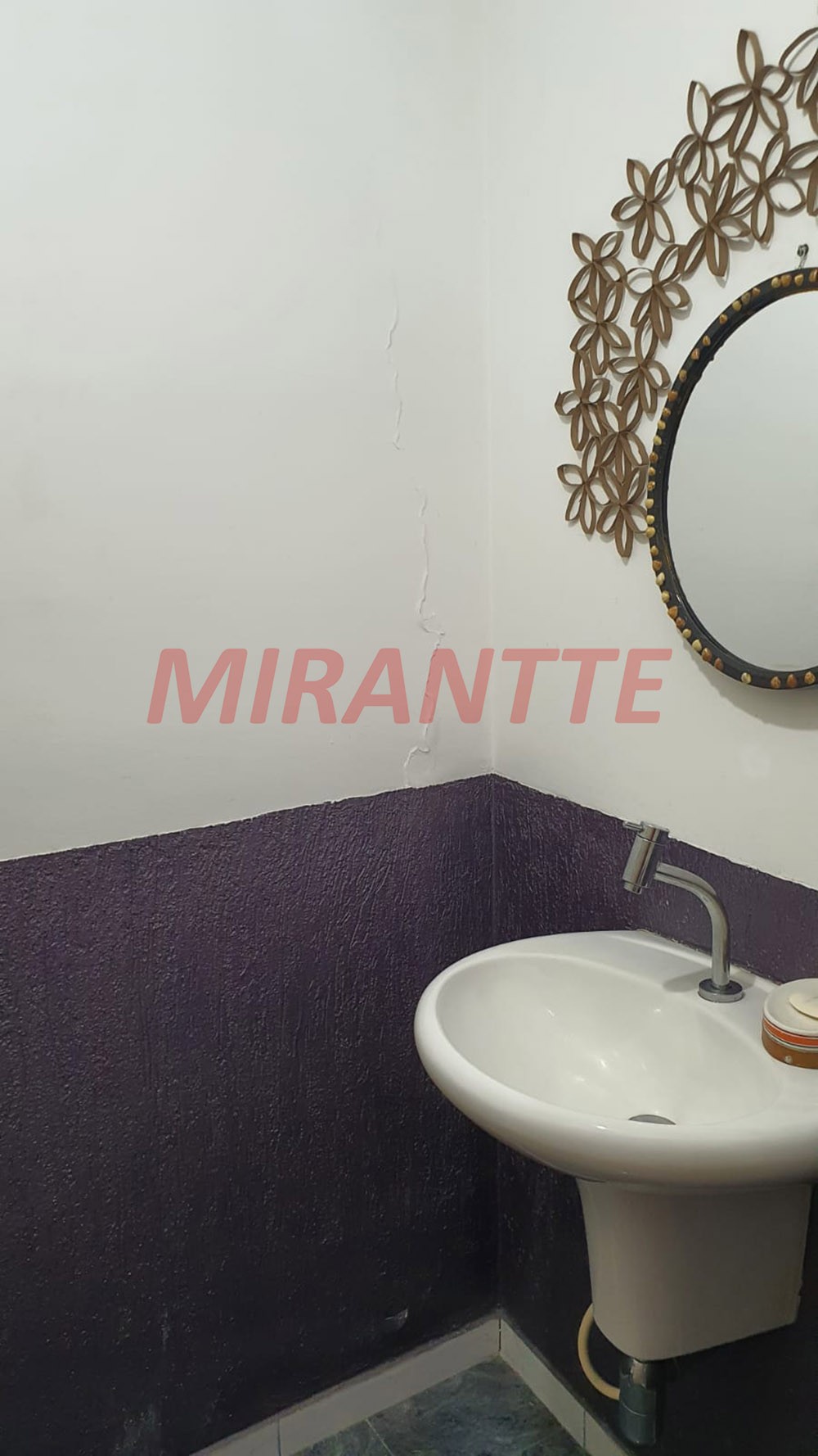 Casa terrea de 237m² com 5 quartos em Vila Nivi