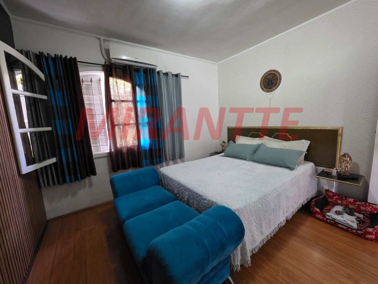 Cond. fechado de 282m² com 3 quartos em Vila Irmaos Arnoni