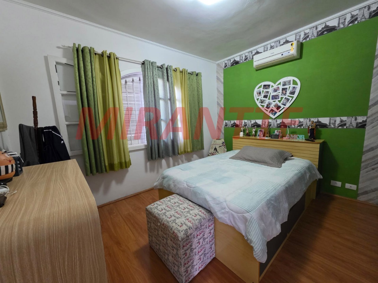 Cond. fechado de 282m² com 3 quartos em Vila Irmaos Arnoni