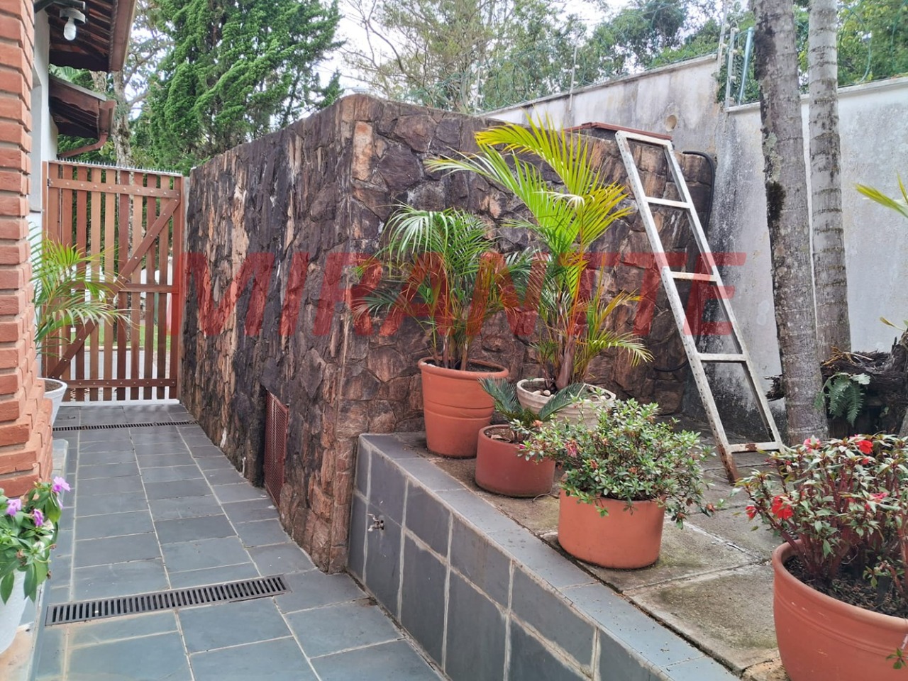 Casa terrea de 660m² com 5 quartos em Jardim Santana – Mairiporã