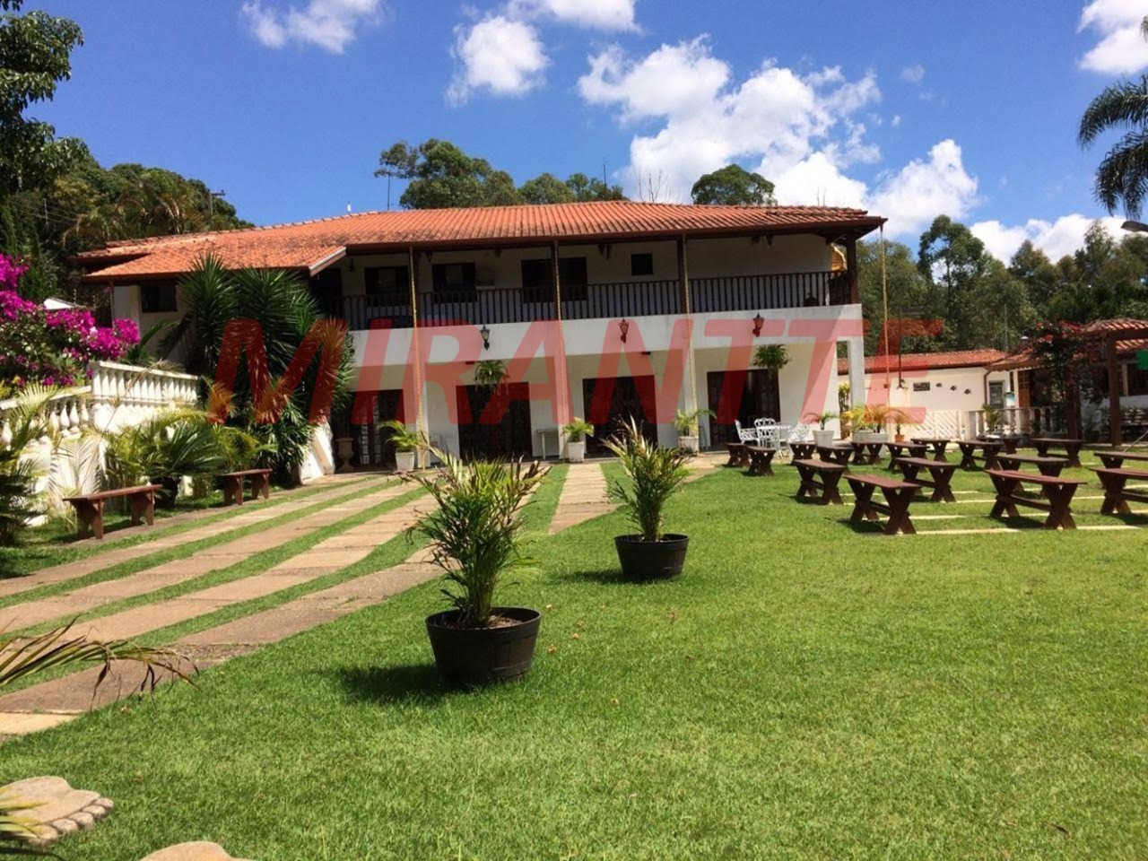 Casa terrea de 660m² com 5 quartos em Jardim Santana – Mairiporã
