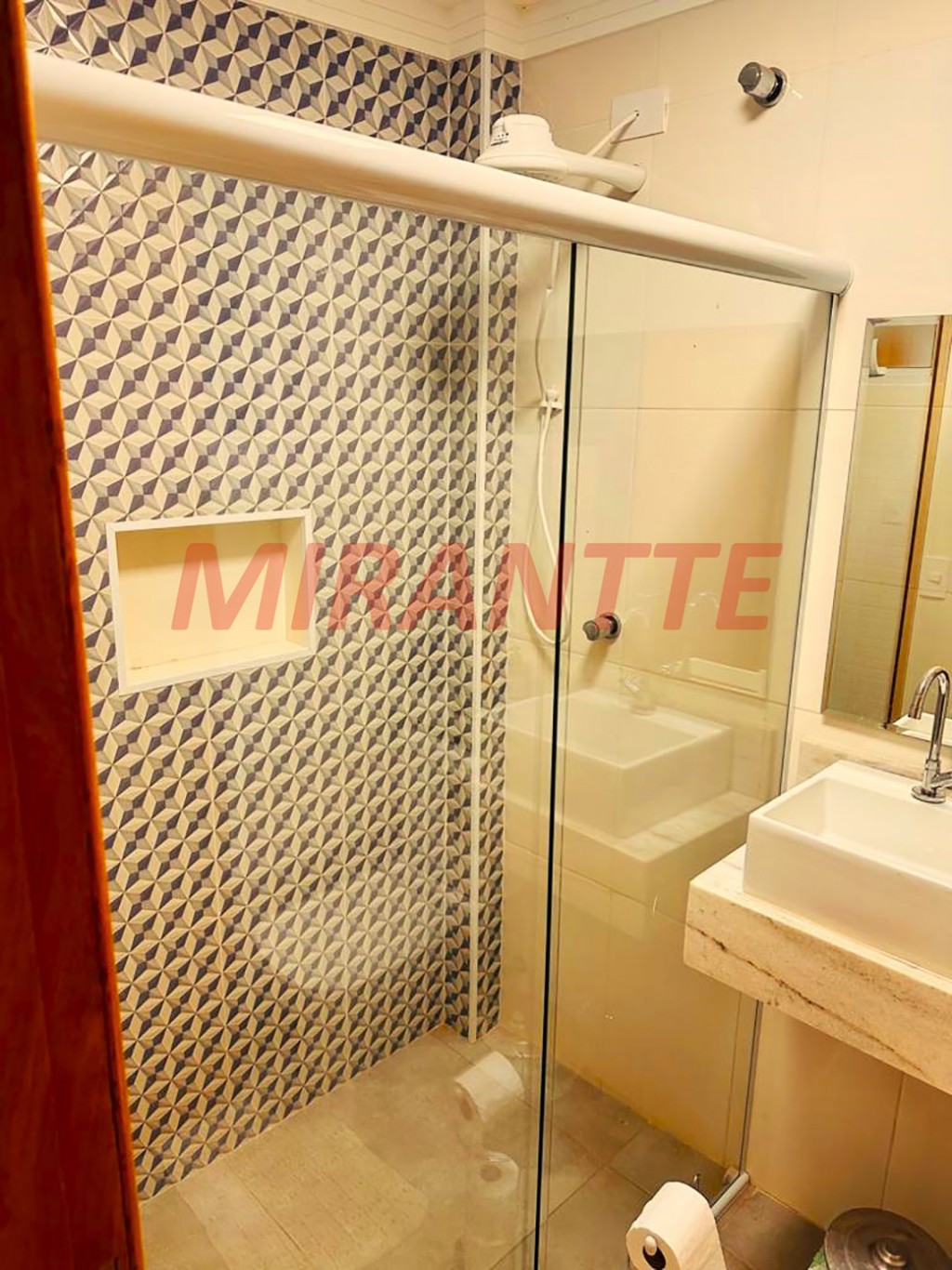 Sobrado de 143m² com 4 quartos em Parque Casa De Pedra