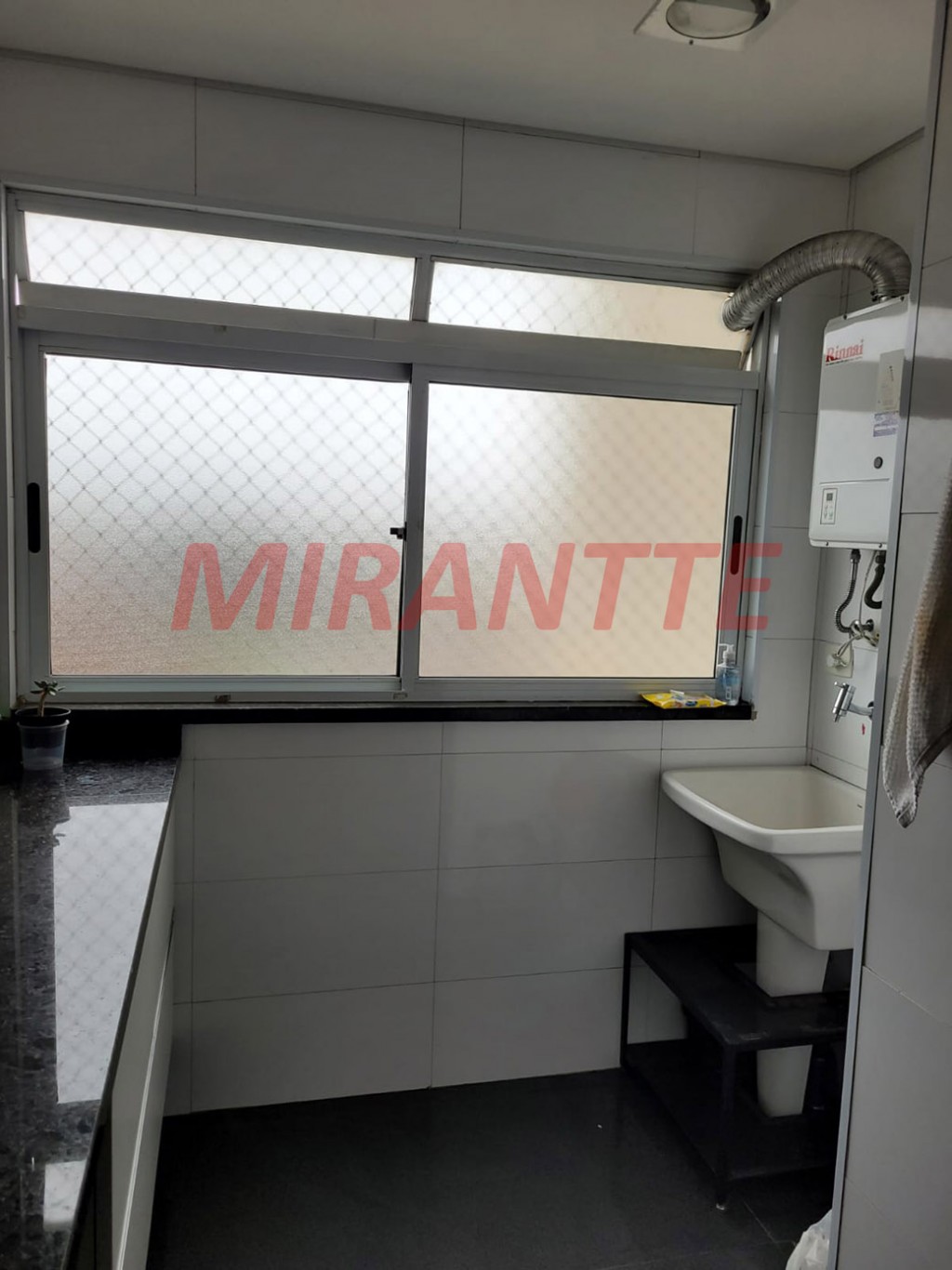 Apartamento de 60m² com 2 quartos em Vila Leonor