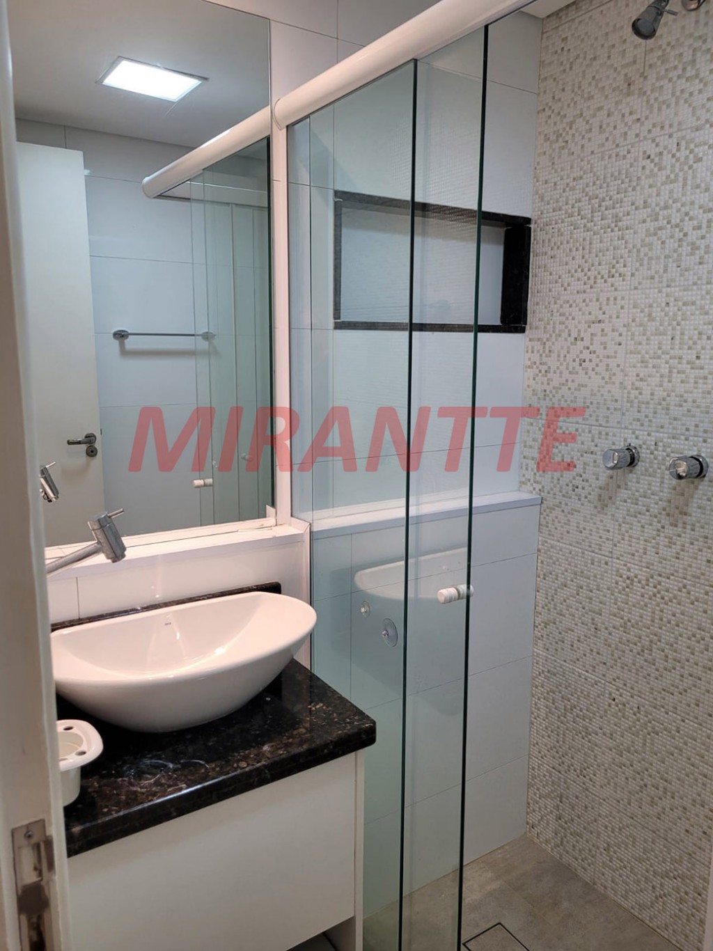 Apartamento de 60m² com 2 quartos em Vila Leonor