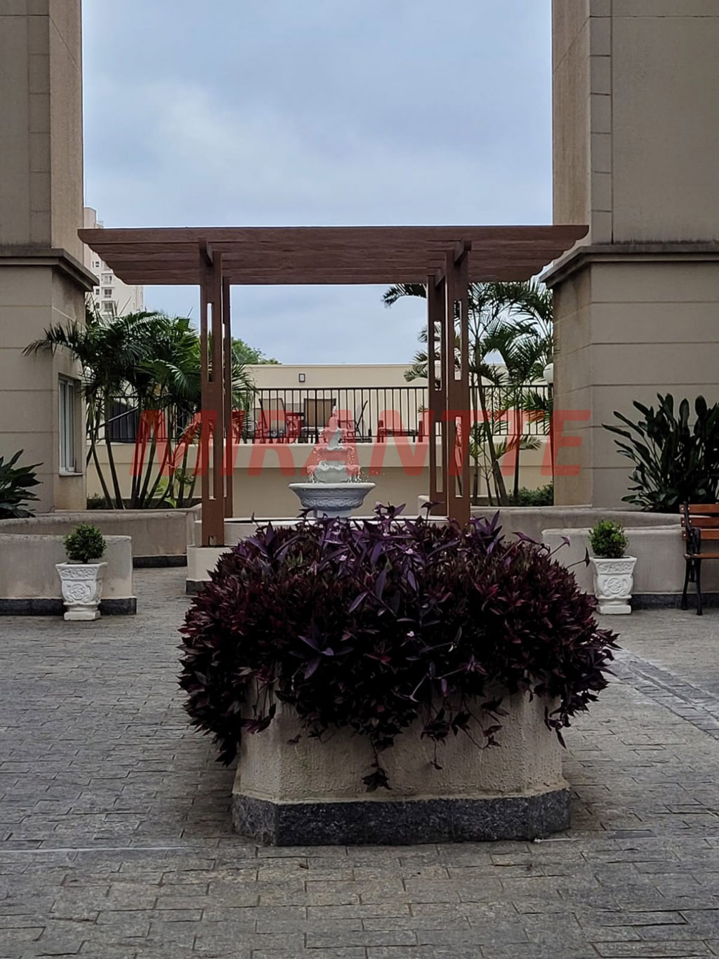Apartamento de 60m² com 2 quartos em Vila Leonor