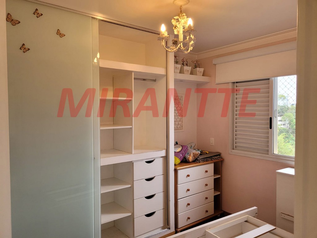 Apartamento de 60m² com 2 quartos em Vila Leonor
