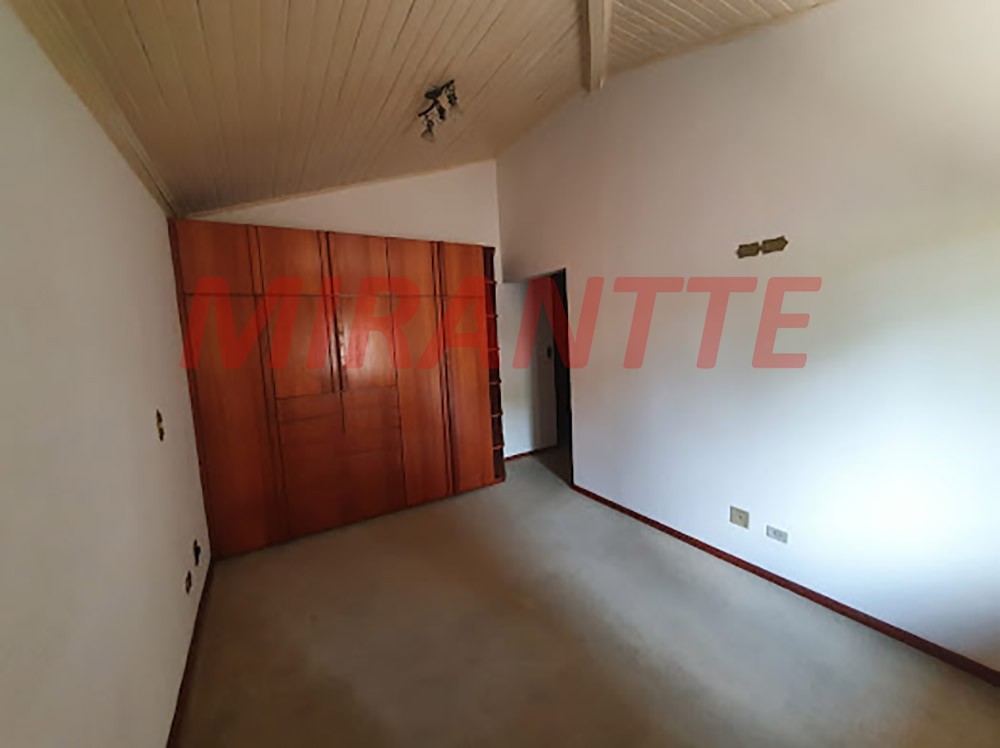 Cond. fechado de 472m² com 5 quartos em Alphaville