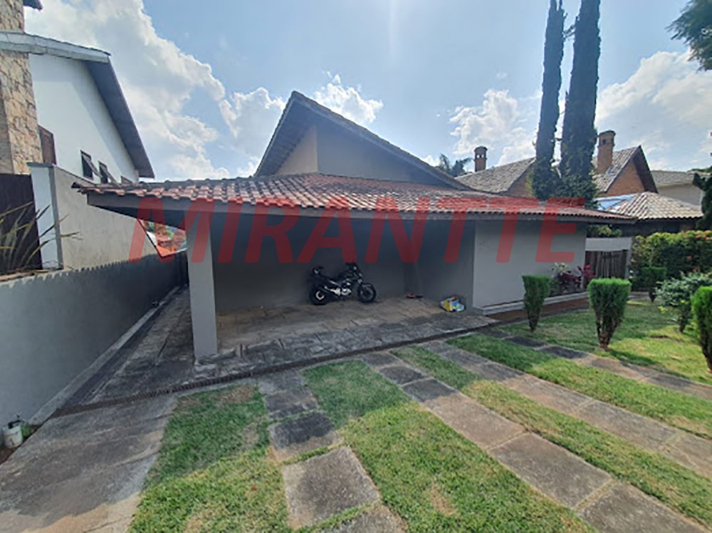 Cond. fechado de 472m² com 5 quartos em Alphaville
