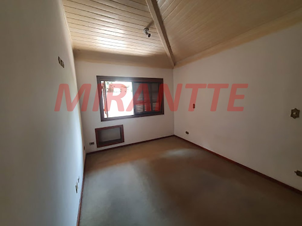 Cond. fechado de 472m² com 5 quartos em Alphaville