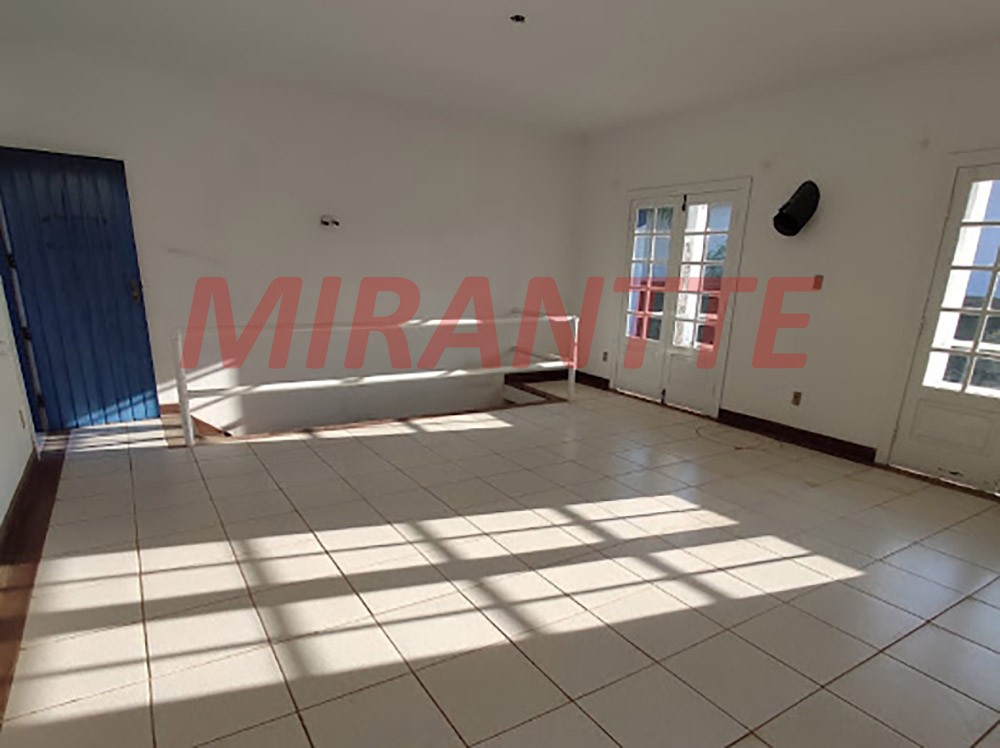 Cond. fechado de 759m² com 5 quartos em Alphaville
