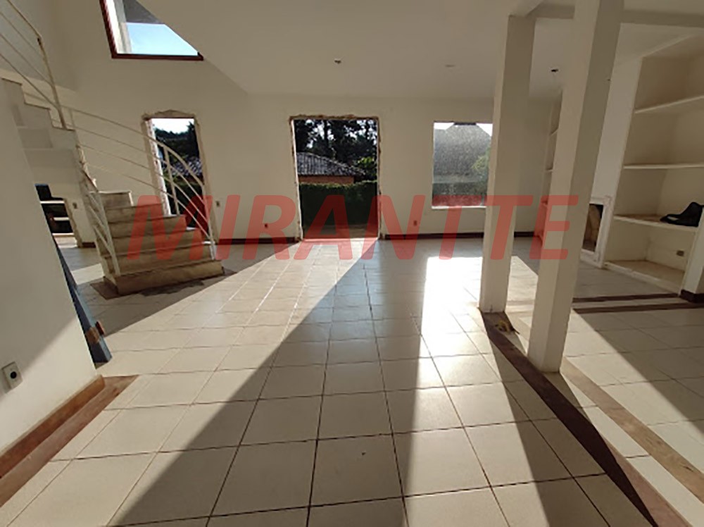 Cond. fechado de 759m² com 5 quartos em Alphaville