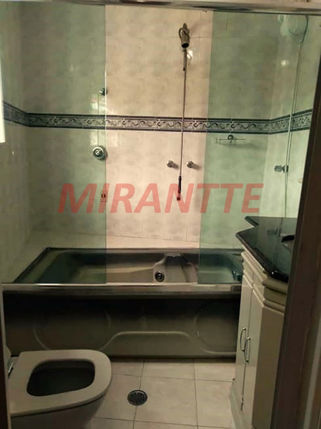 Sobrado de 200m² com 3 quartos em Jardim Peri