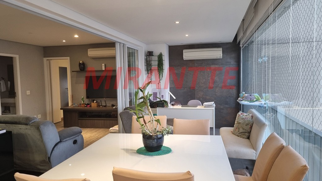 Apartamento de 133m² com 3 quartos em Santana