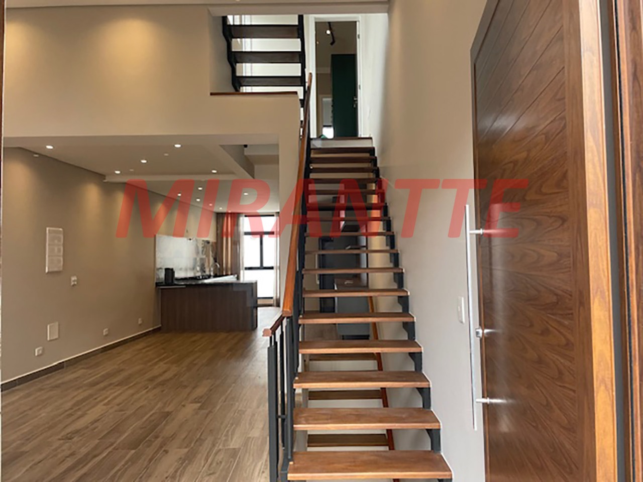 Sobrado de 189m² com 2 quartos em Jardim São Paulo