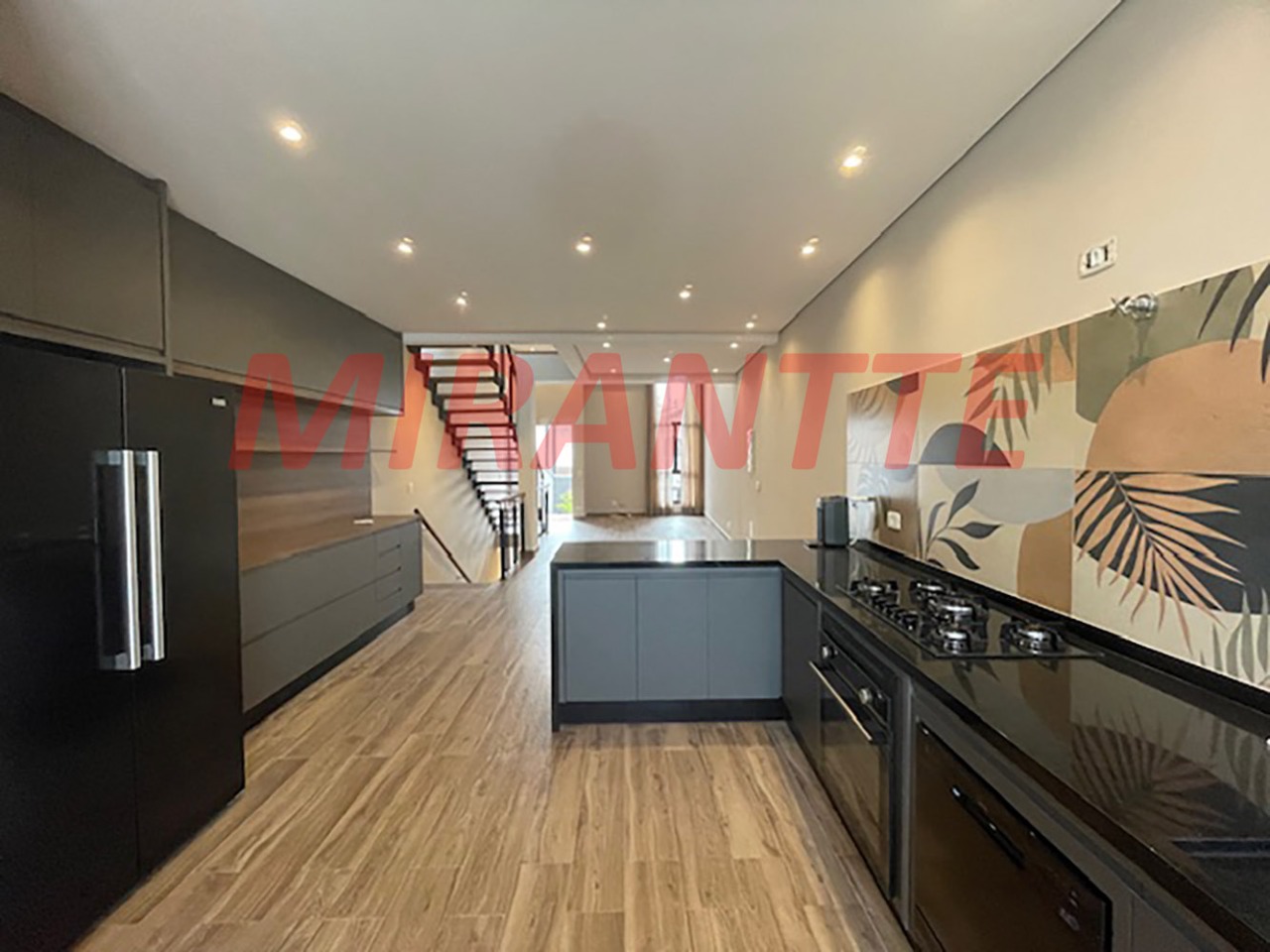 Sobrado de 189m² com 2 quartos em Jardim São Paulo