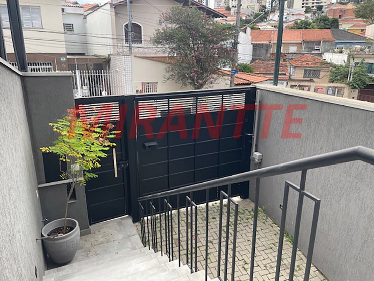 Sobrado de 189m² com 2 quartos em Jardim São Paulo