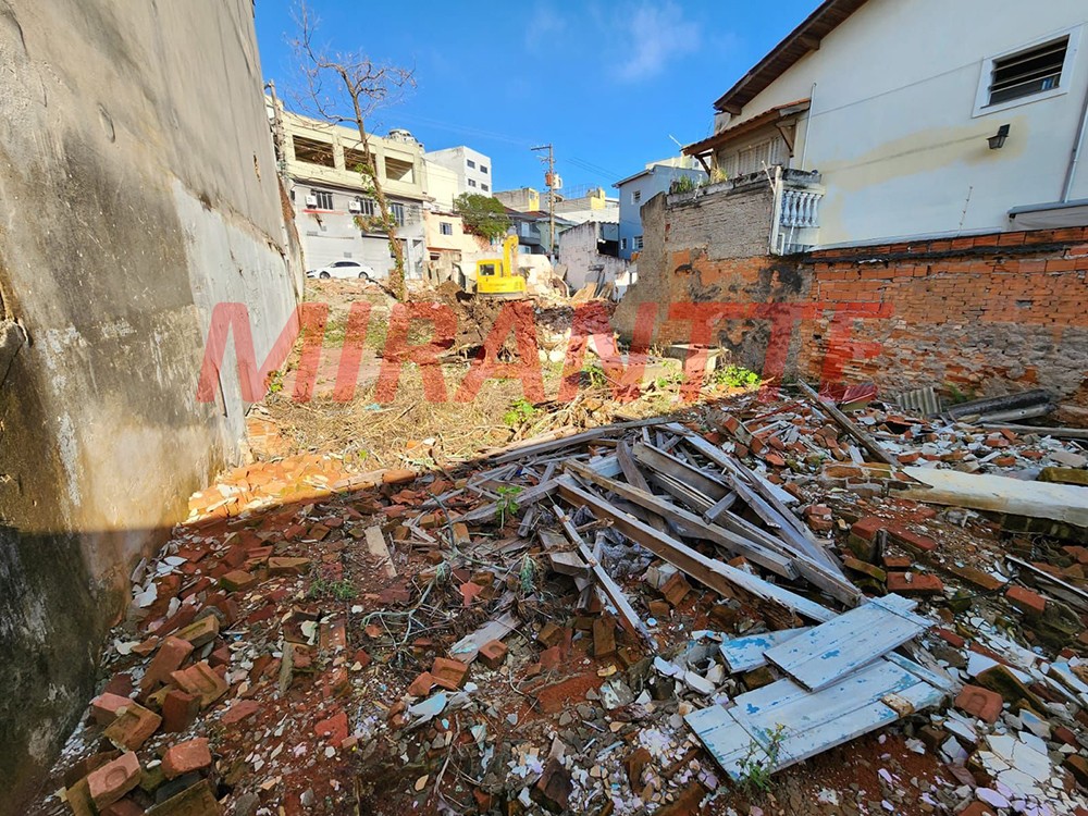 Terreno de 350m² em Freguesia do Ó