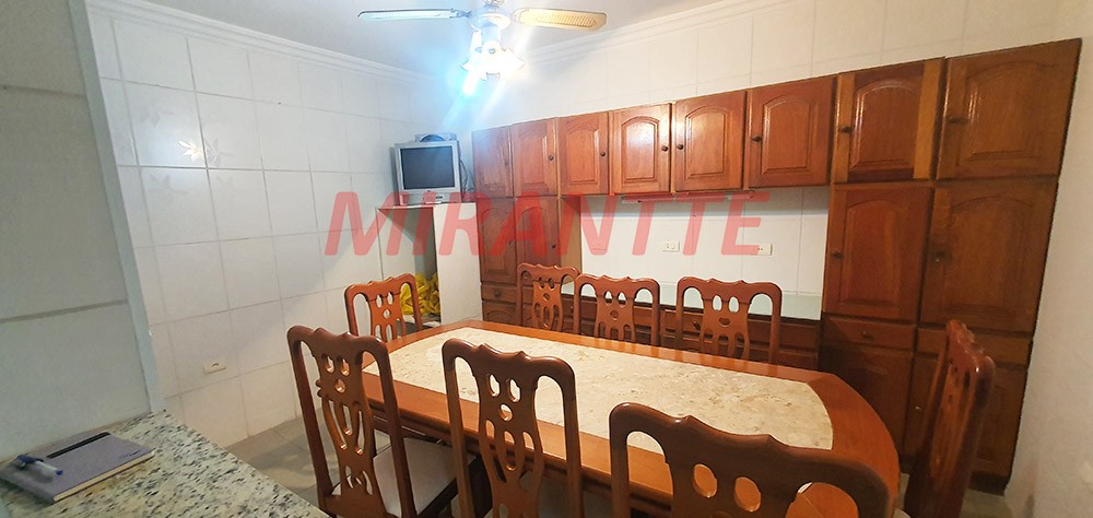 Sobrado de 210m² com 4 quartos em Parque Casa De Pedra