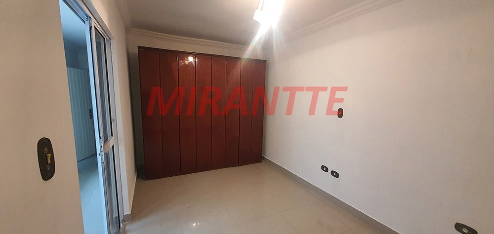 Sobrado de 210m² com 4 quartos em Parque Casa De Pedra