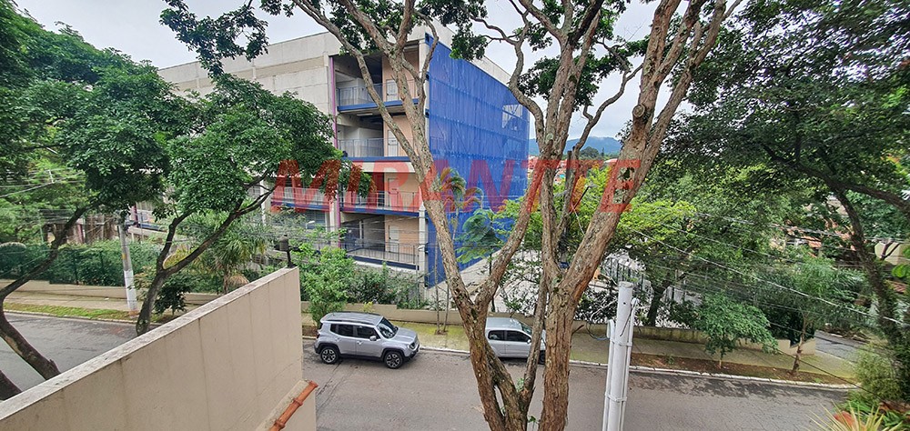 Sobrado de 210m² com 4 quartos em Parque Casa De Pedra