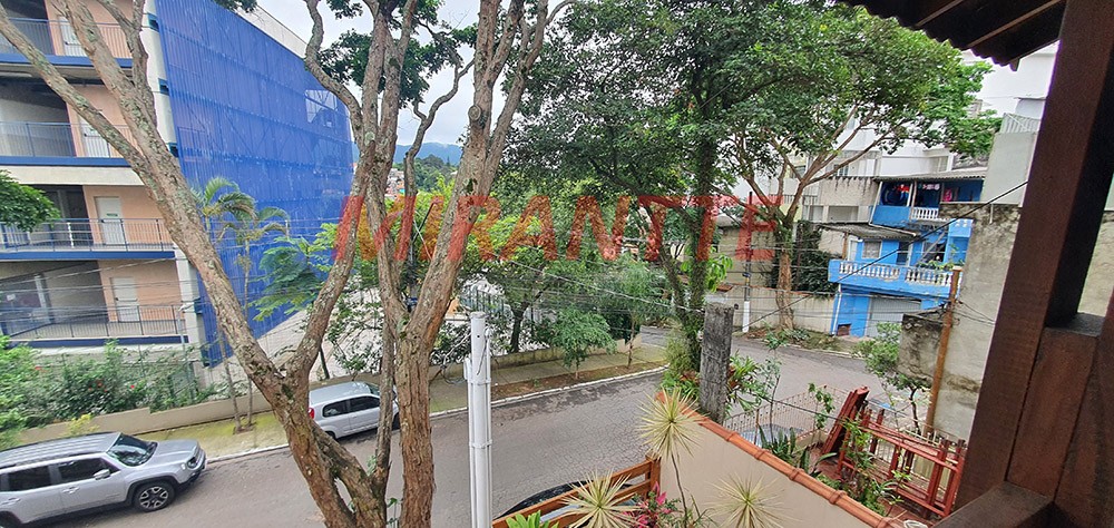 Sobrado de 210m² com 4 quartos em Parque Casa De Pedra