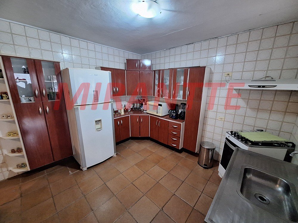 Sobrado de 180m² com 4 quartos em Vila Dionisia
