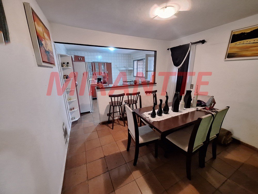 Sobrado de 180m² com 4 quartos em Vila Dionisia