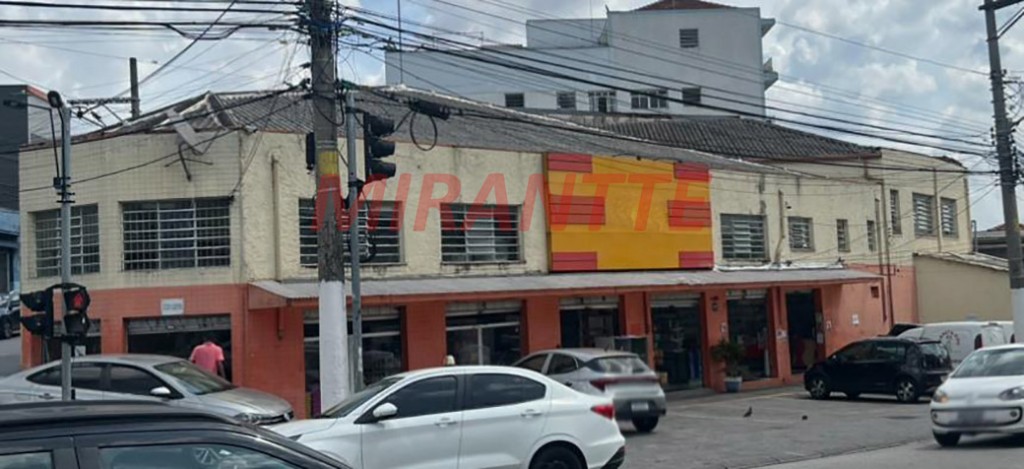 Galpao de 1176m² em Casa Verde