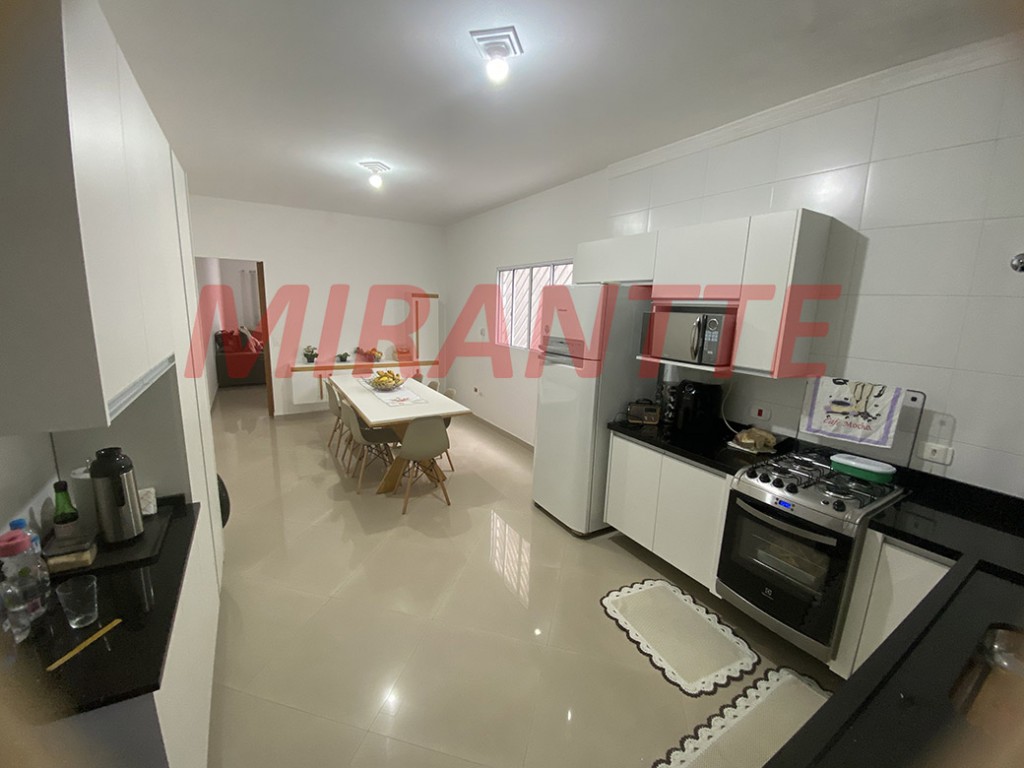 Sobrado de 105m² com 3 quartos em Vila Barros