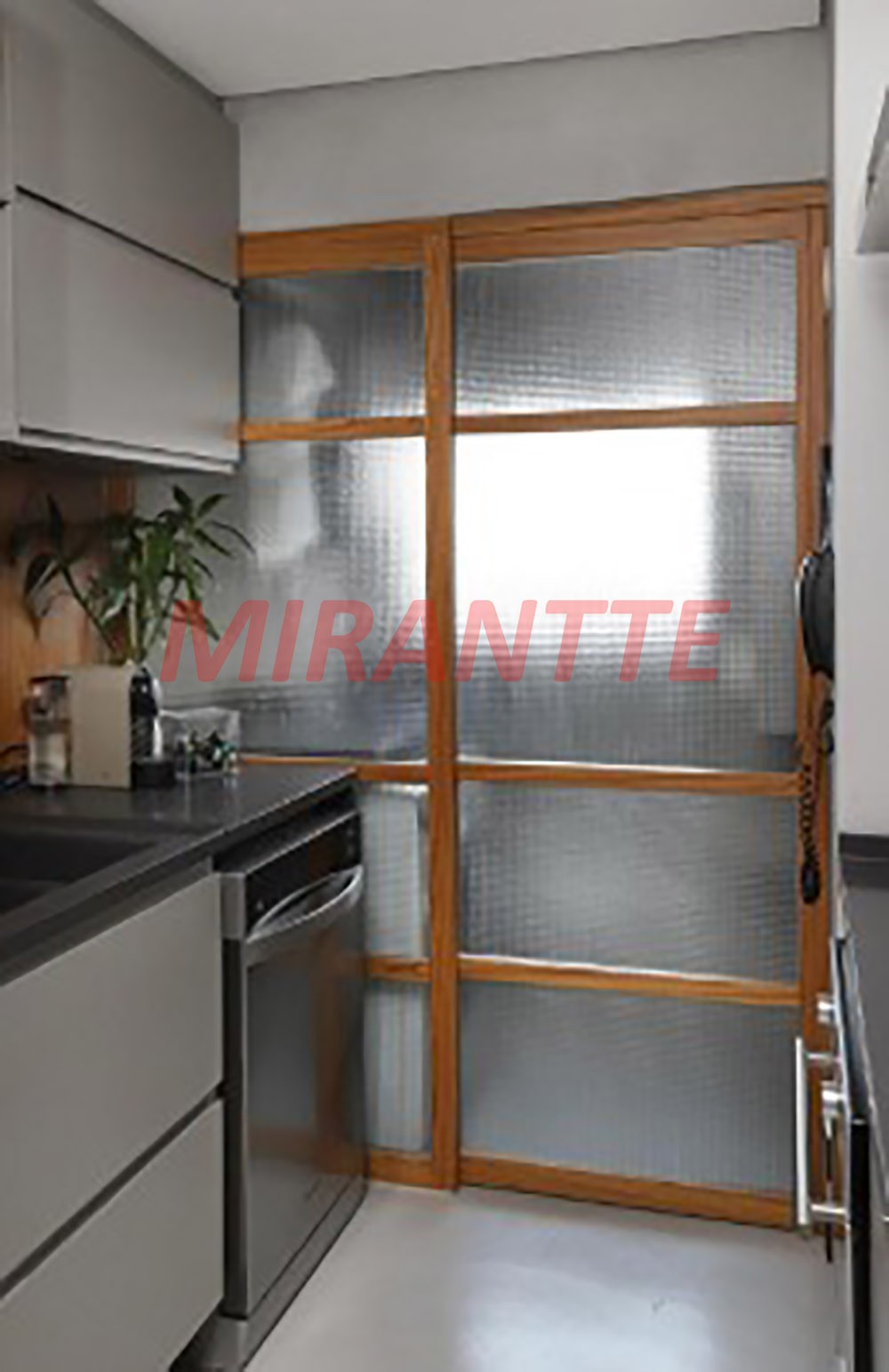 Apartamento de 77m² com 3 quartos em Consolação