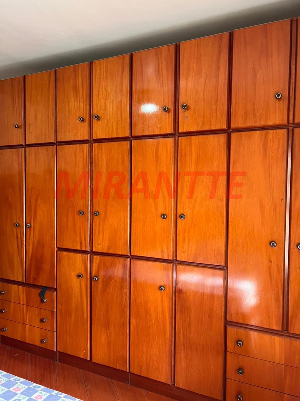 Sobrado de 181m² com 3 quartos em Jardim São Paulo